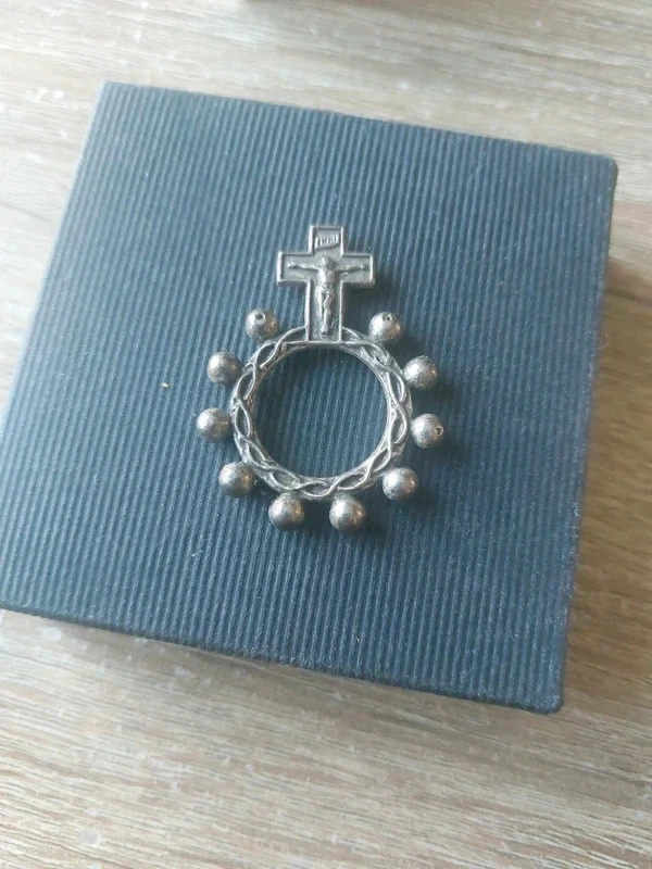 Dizainier ancien Croix, Jésus Christ en très bon état 🌸